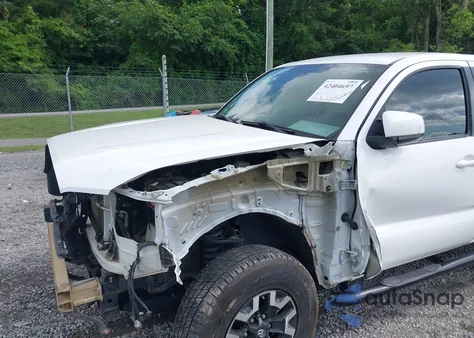2016 Toyota Tacoma Sr z USA, uszkodzony, nr VIN 5TFAX5GN6GX055603